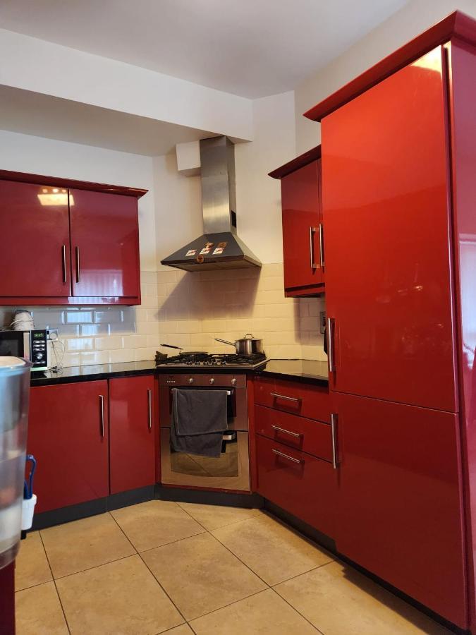Our Tiny Little Home Cork Bagian luar foto